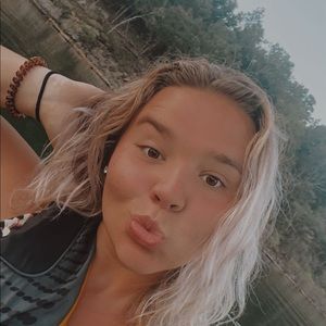 Meet your Posher, Sydnee